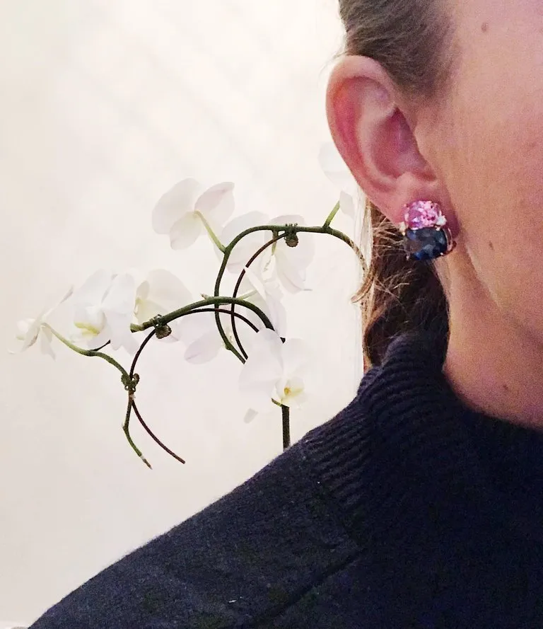 18Kt Yellow Gold Cushion Cut Cabochon Peridot Earrings
