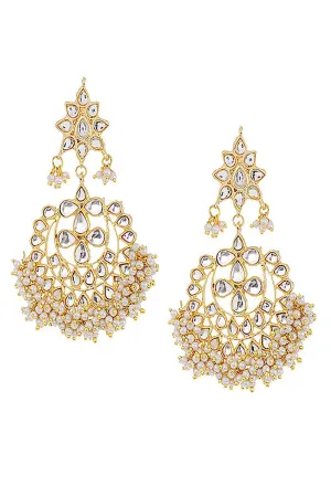 Alloy Kundan Earring in Gold and White