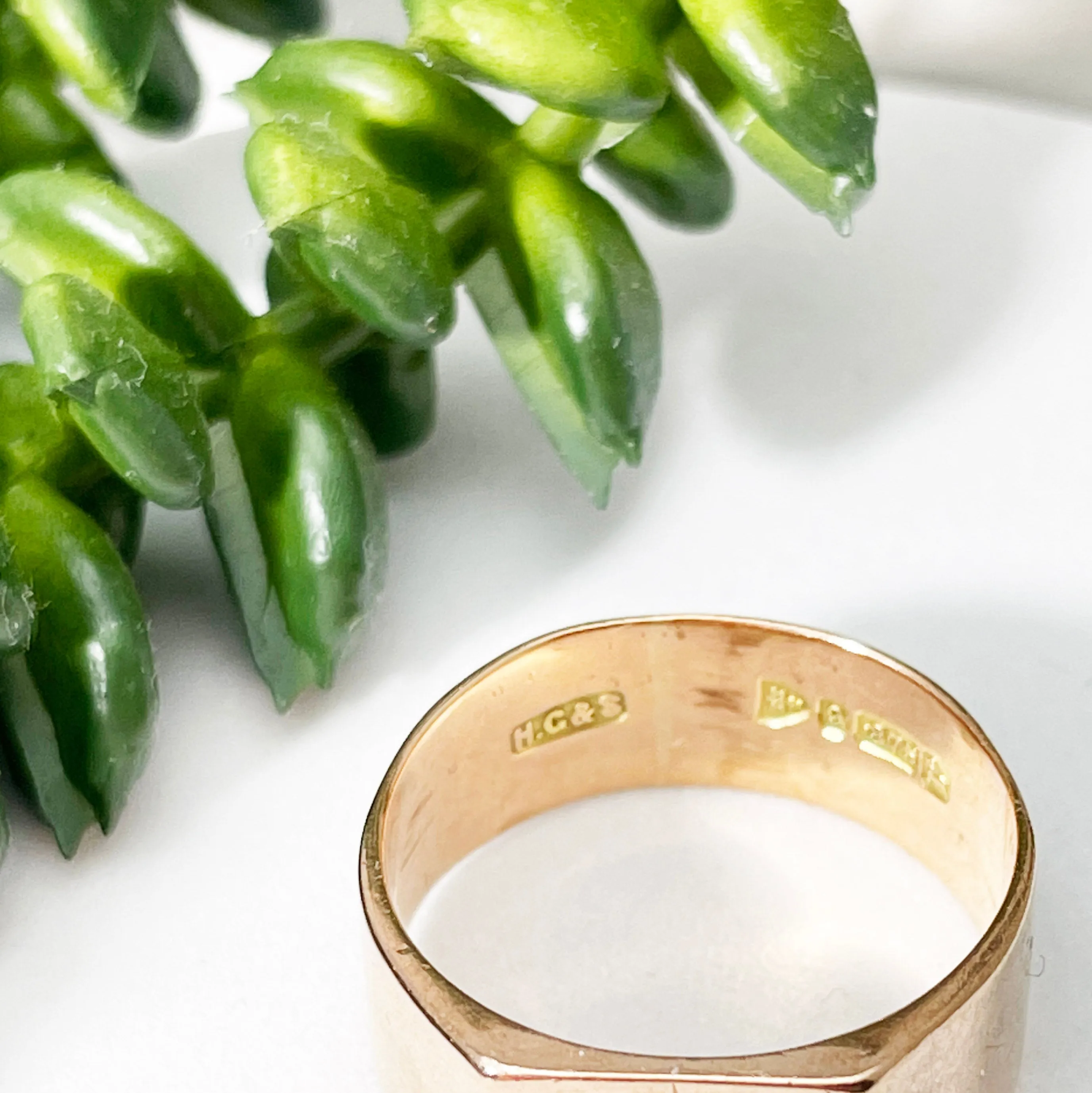 Antique Diamond Signet Ring - 9ct Gold