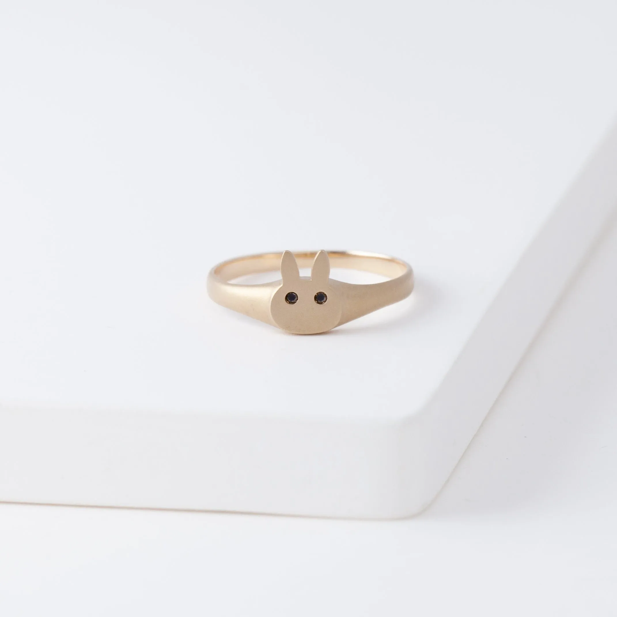 Bunny black diamond signet ring