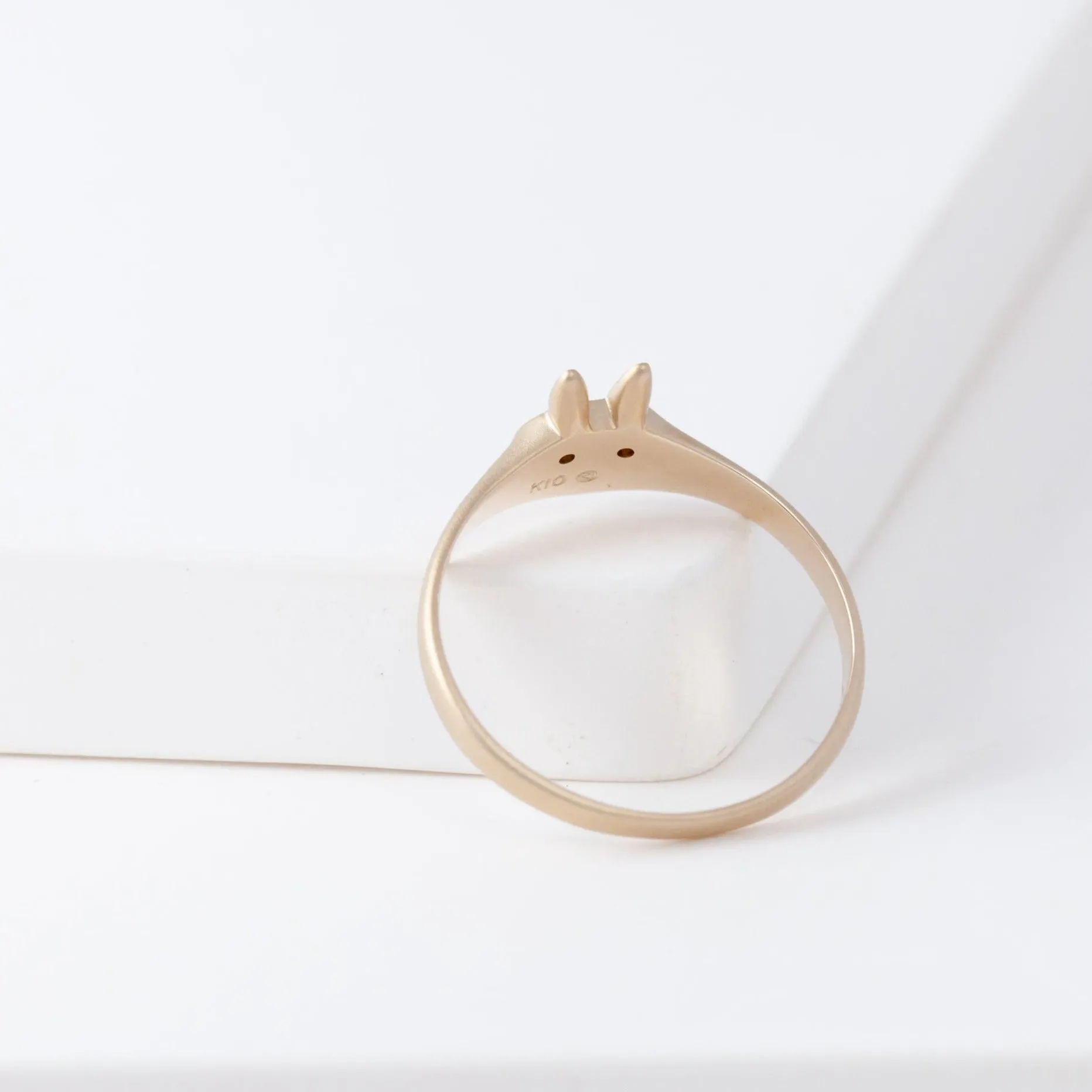 Bunny black diamond signet ring
