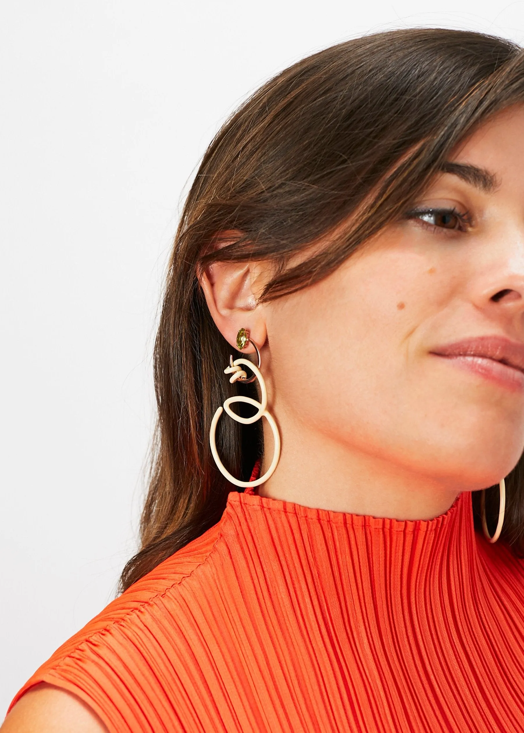 DOUBLE CURL VINE EARRINGS ~ IN PANNA