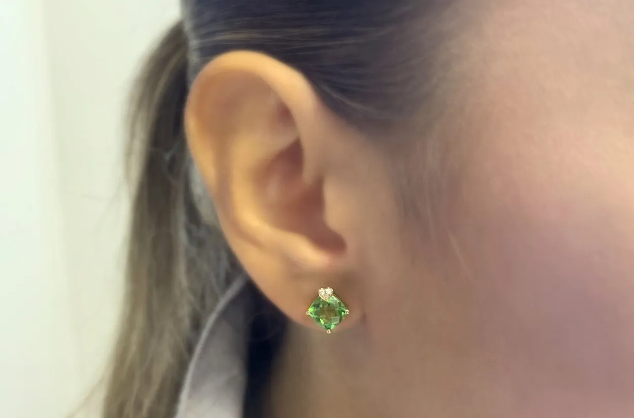 Earrings 14kt Gold Hearts Cushion Peridot & Diamonds Studs