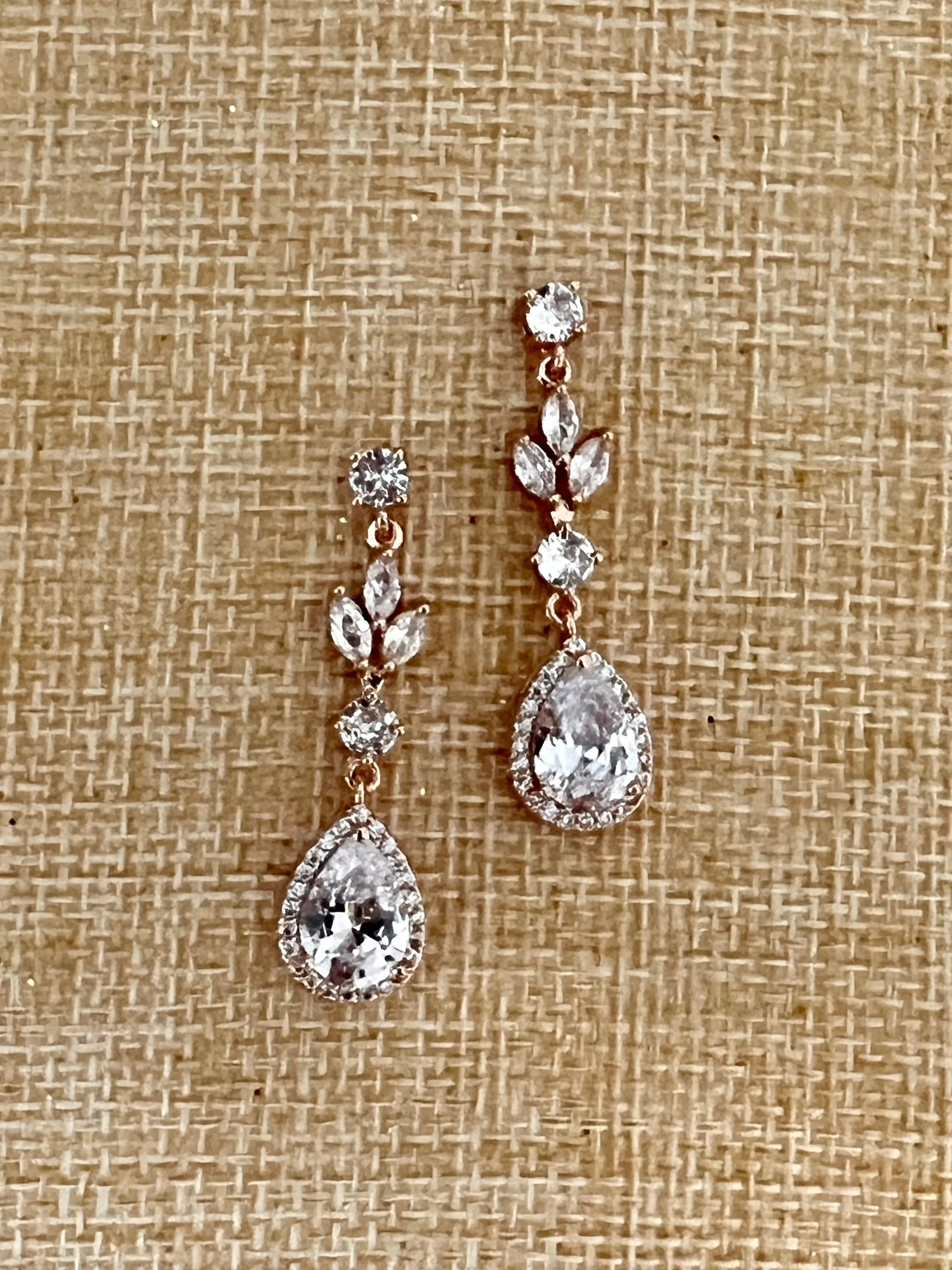 Earrings for Bride, Delicate Drop Swarovski and Zirconia Quince Earring