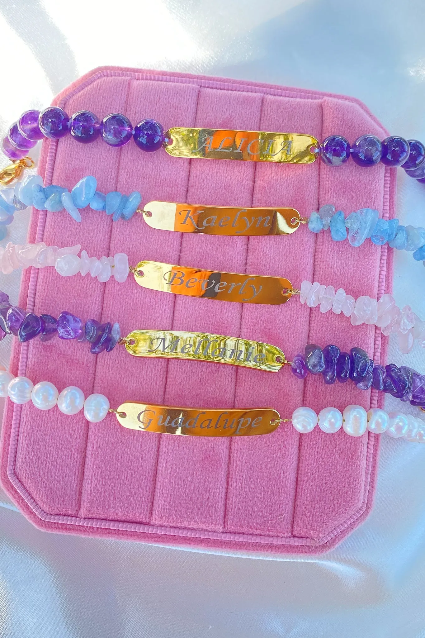 Engravable Amethyst Chip Esclava Bracelet©