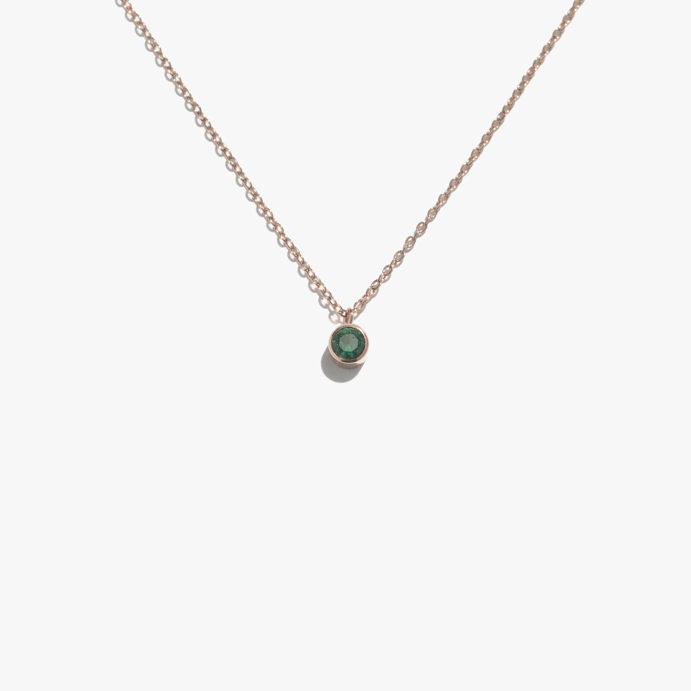 Lonely Emerald Comet Necklace