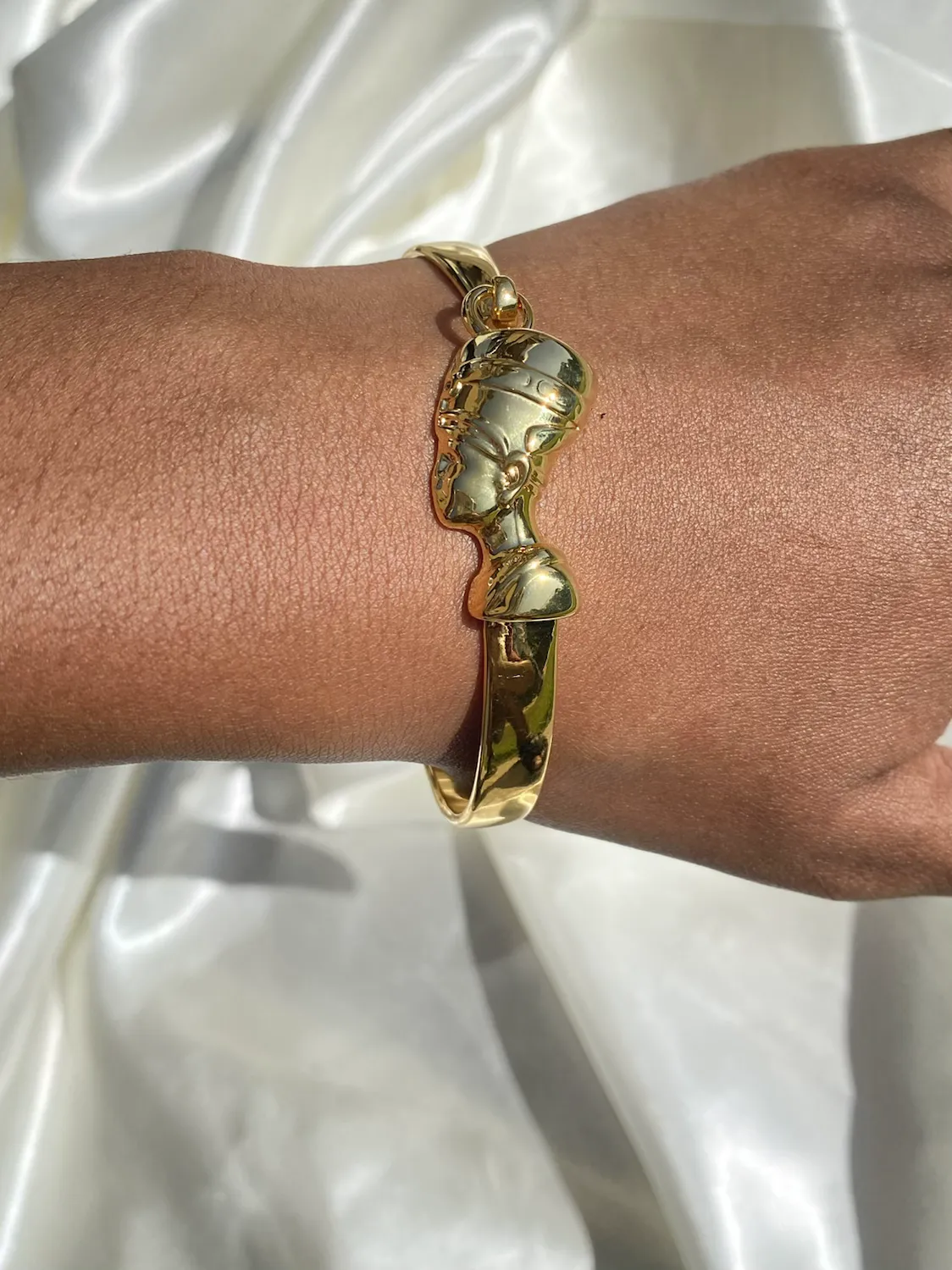 Nefertiti Hook Bracelet