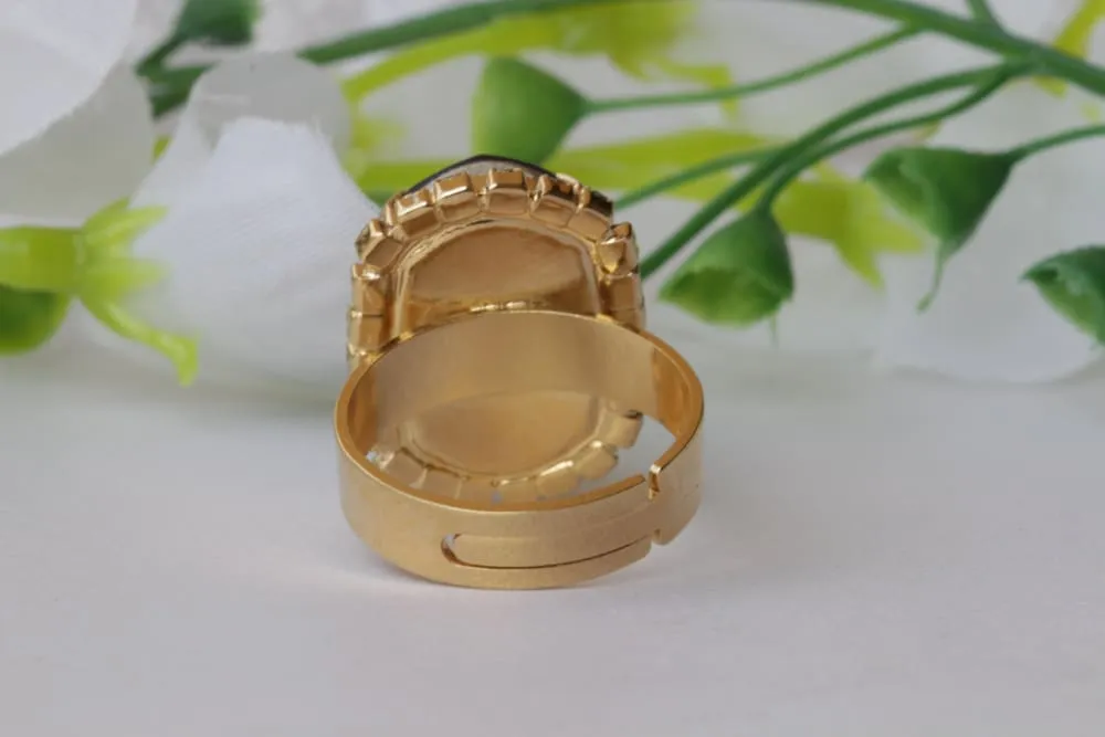 PURPLE OVAL RING