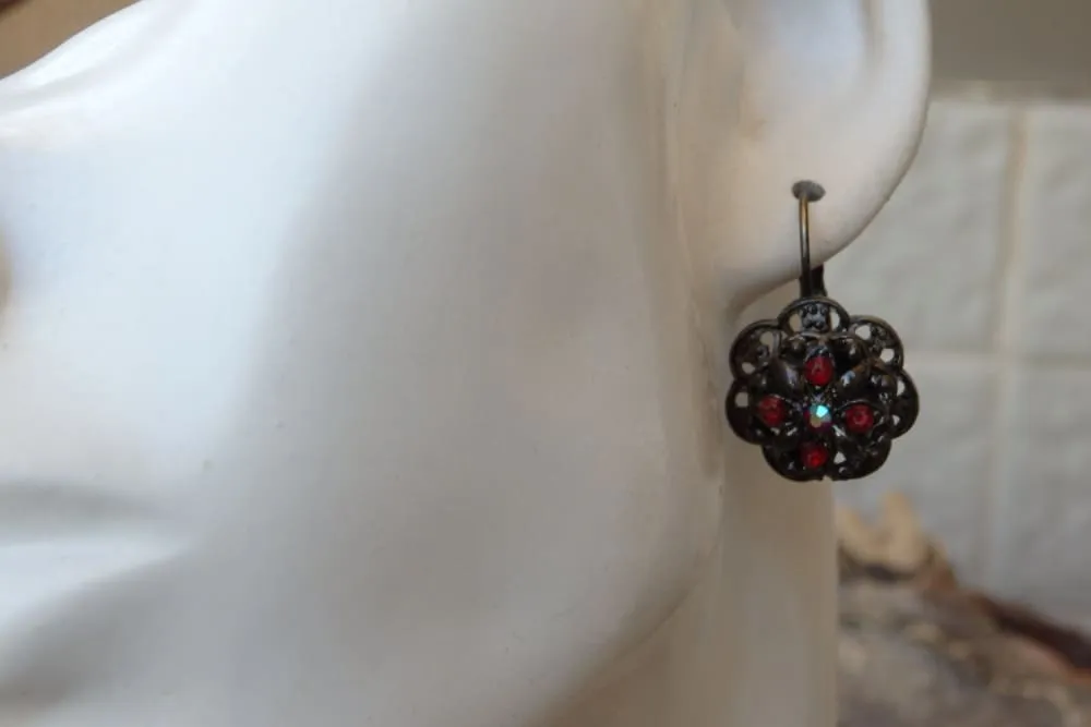 Red flower earring