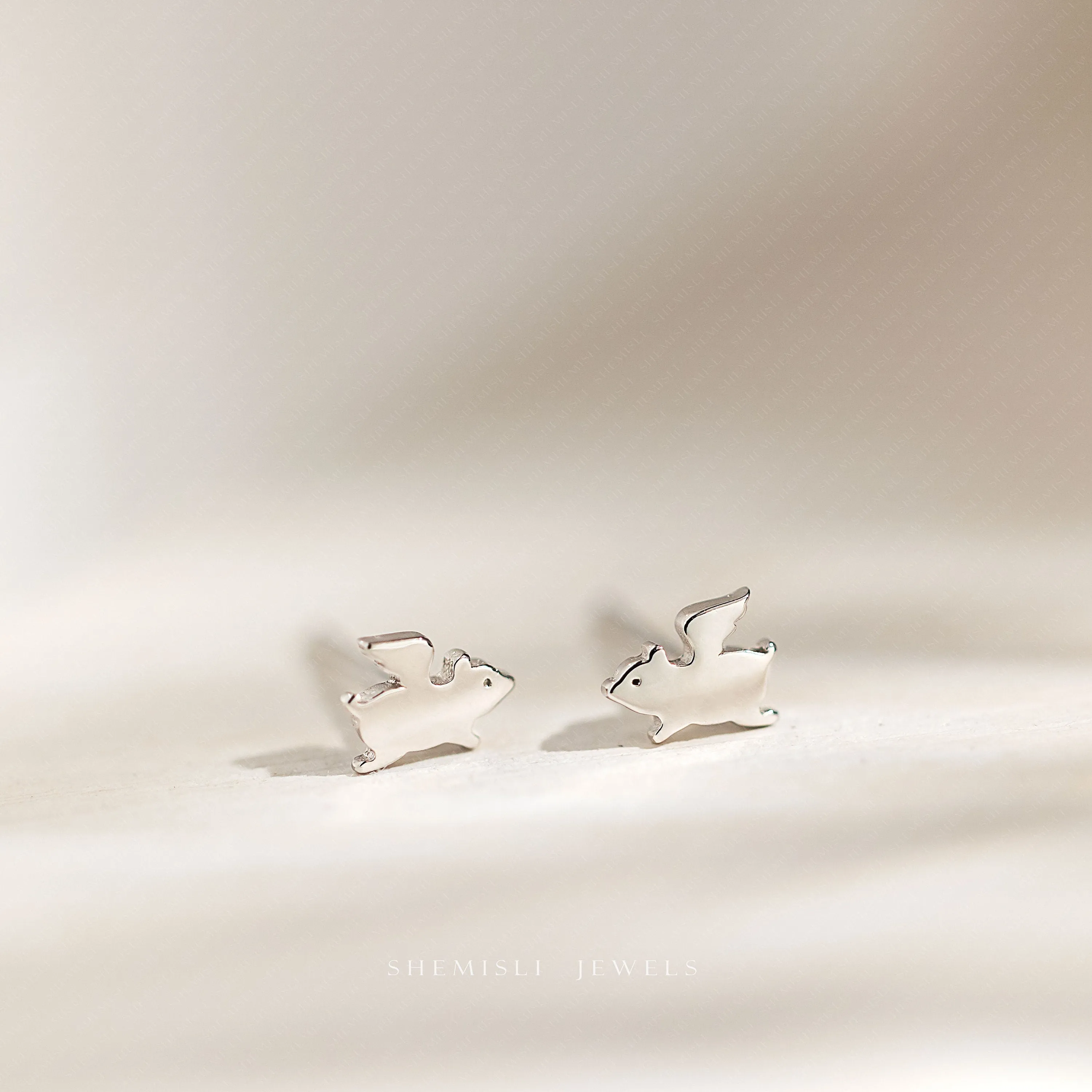 Tiny Flying Pig Stud Earrings, Unisex, Gold, Silver SHEMISLI SS839 Butterfly End, SS840 Screw Ball End (Type A) LR