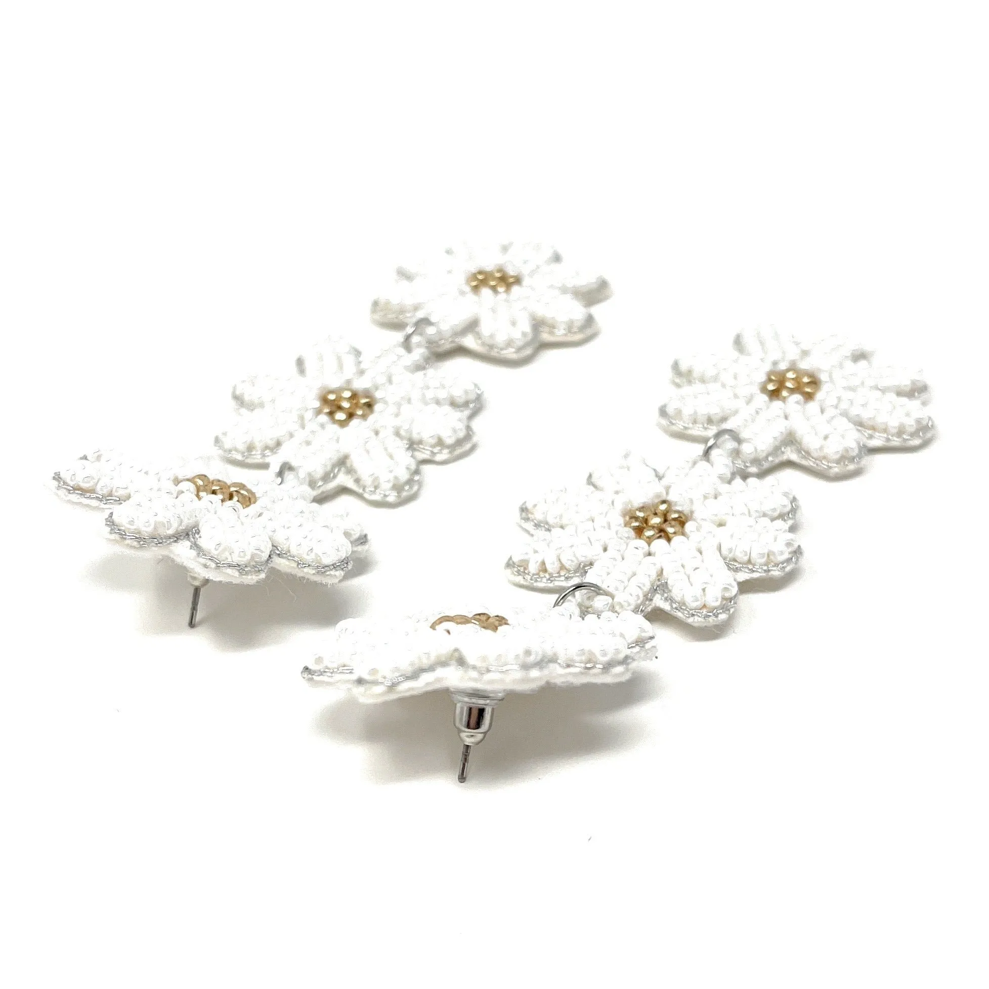 White Daisy Beaded Earrings
